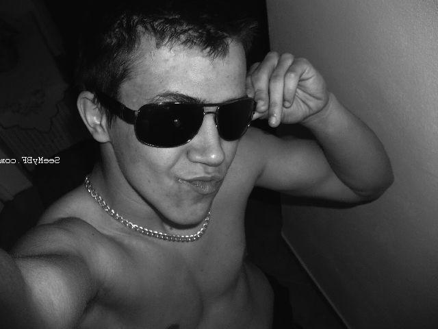 12P Homemade assorted pictures of cute boyfriends having hard sex