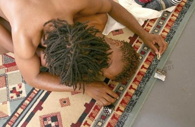 20P Fresh black dudes sucking, fucking and cumming on the floor