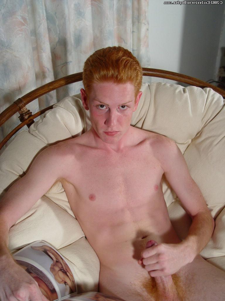 16P red head stud strips to play with his cock