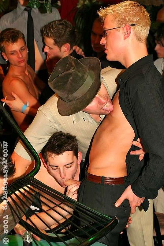 20P At a gangsta meeting mobsters swallowing dicks
