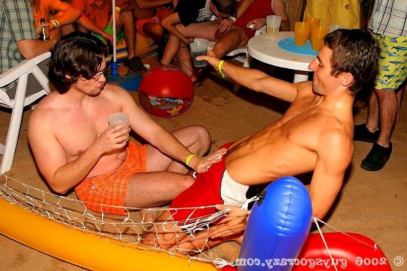 20P Group of innocent studs warming eachother up under the shower