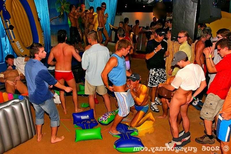 20P Group of innocent studs warming eachother up under the shower
