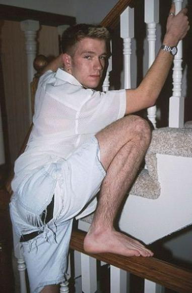 16P very nice student alone at home posing scenes