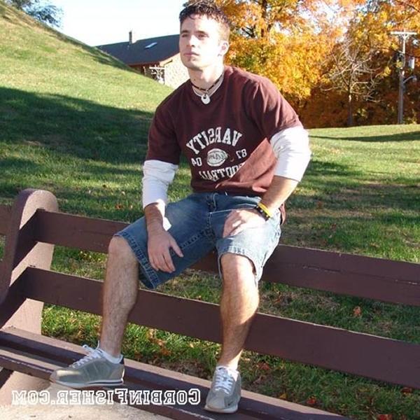 15P Sexy naked college stud