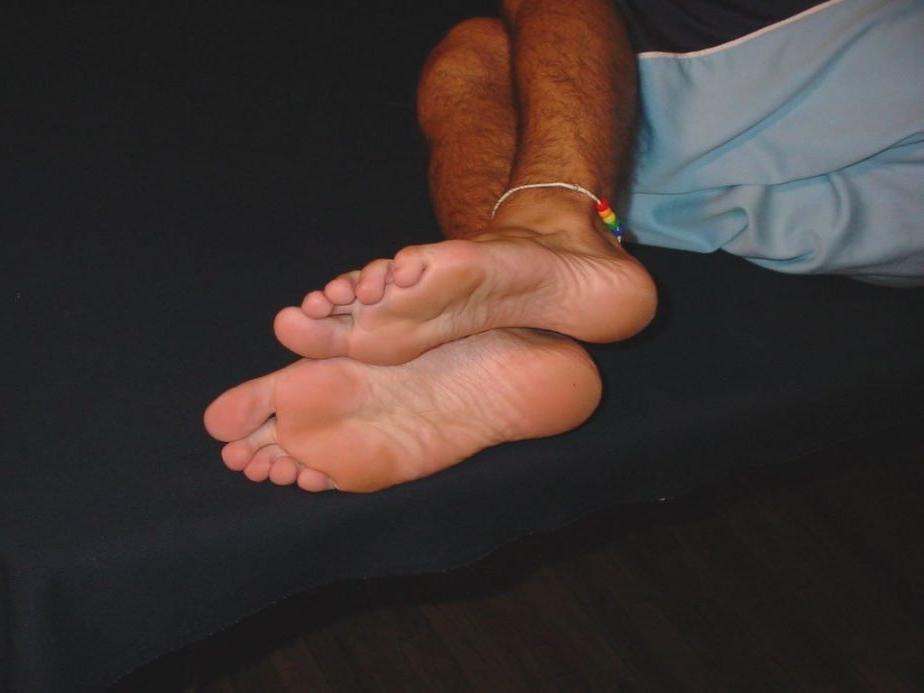 16P nice fresh student posing naked in his own house at webcam