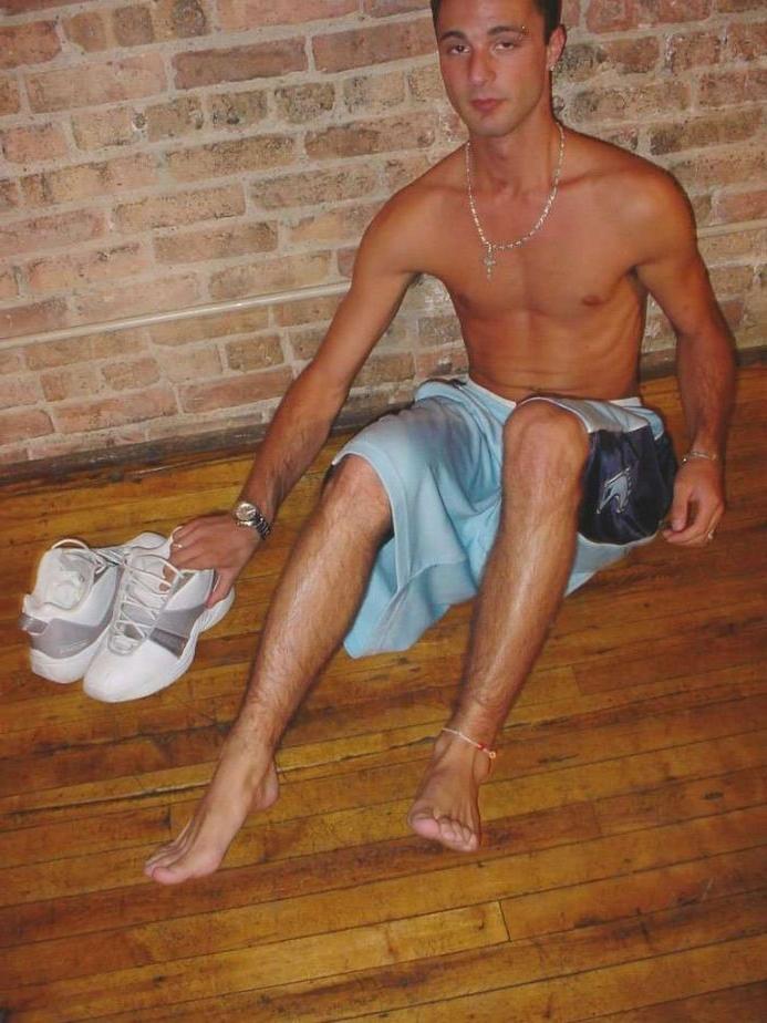 16P nice fresh student posing naked in his own house at webcam