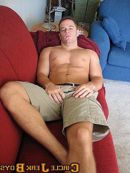 14P Stud in cargo shorts