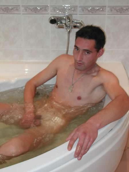13P Horny stud taking a bath and fucking a toy
