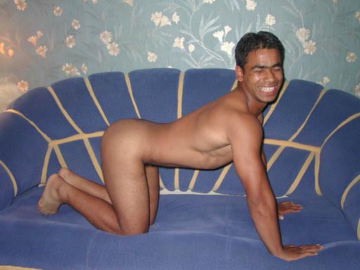 13P Naked stud with a big smile
