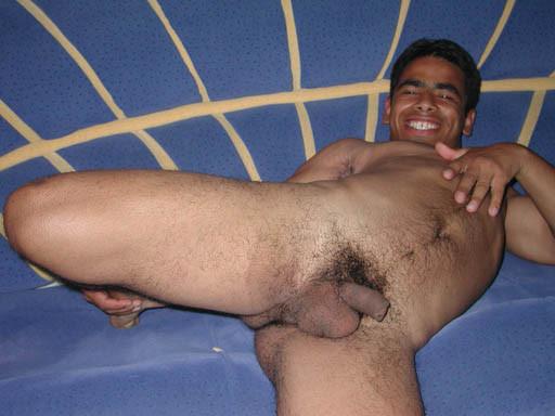 13P Naked stud with a big smile