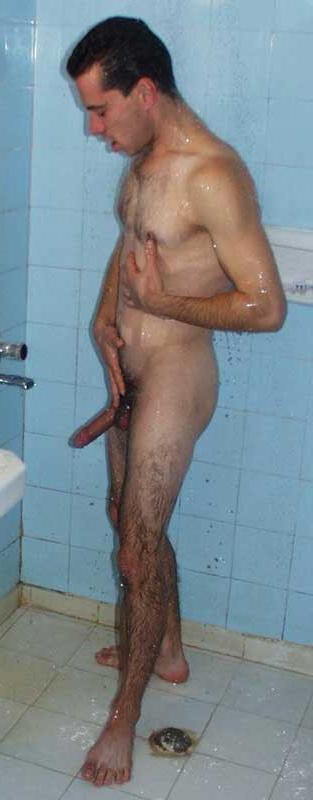15P hung stud jacks off in the shower