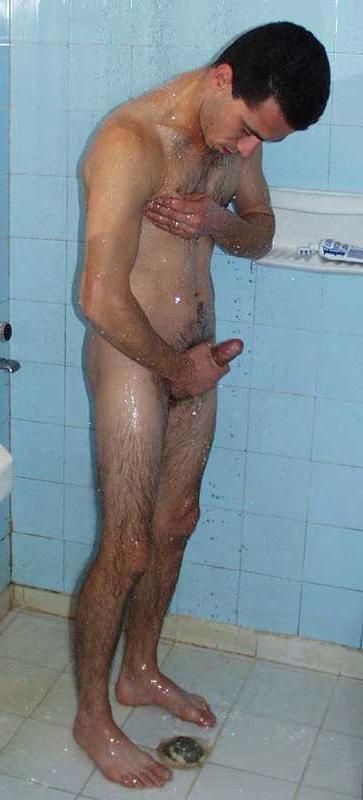 15P hung stud jacks off in the shower