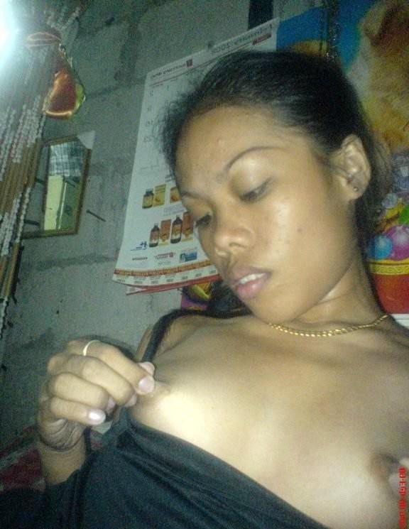 16P Exotic Asian slut in various dirty photo sessions including pussy play using a l