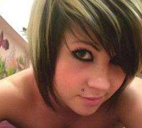 15P Naked for her boyfriend