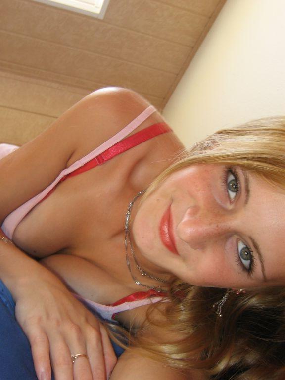 15P Innocent look
