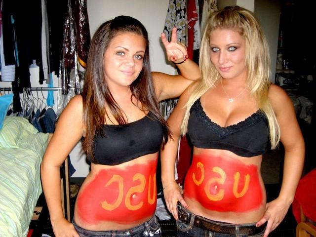 16P Amateurs getting messy cumshots
