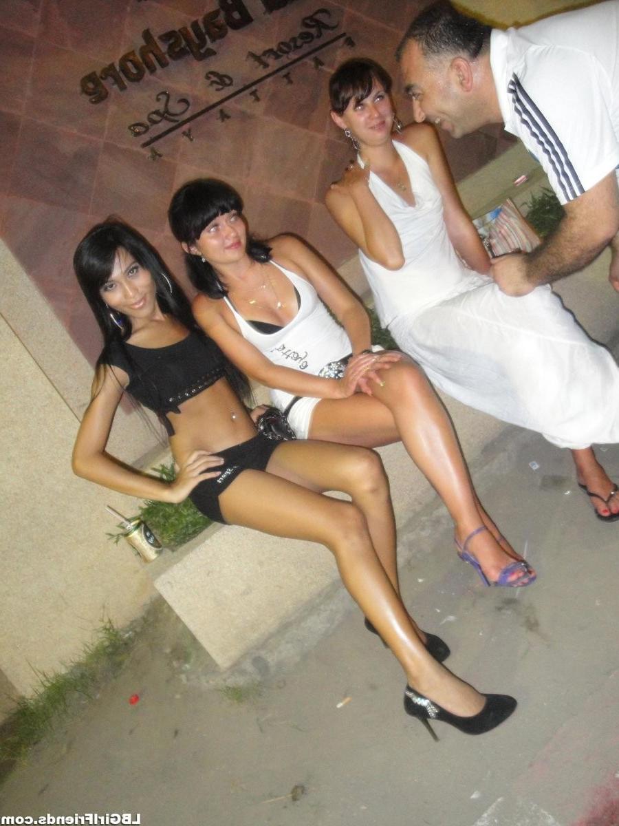 15P Hot Ladyboy Girlfriend Flashing And Masturbating For Her Boyfriend