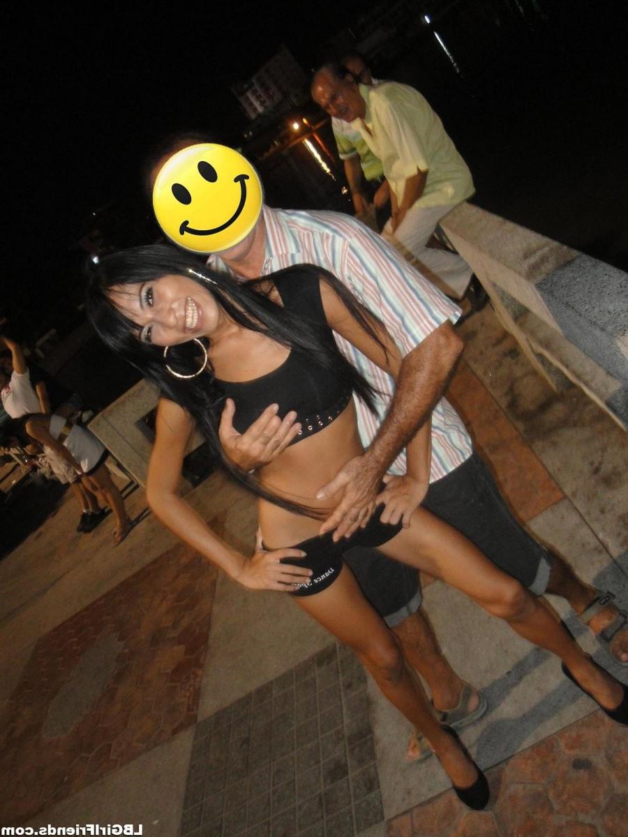 15P Hot Ladyboy Girlfriend Flashing And Masturbating For Her Boyfriend