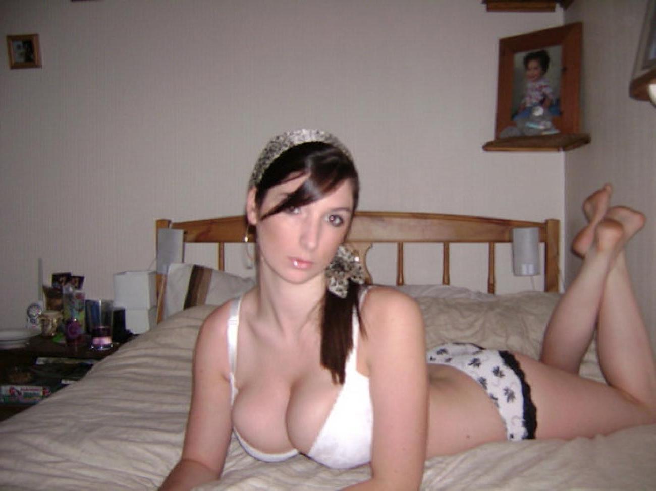 15P Pictures of big breasts