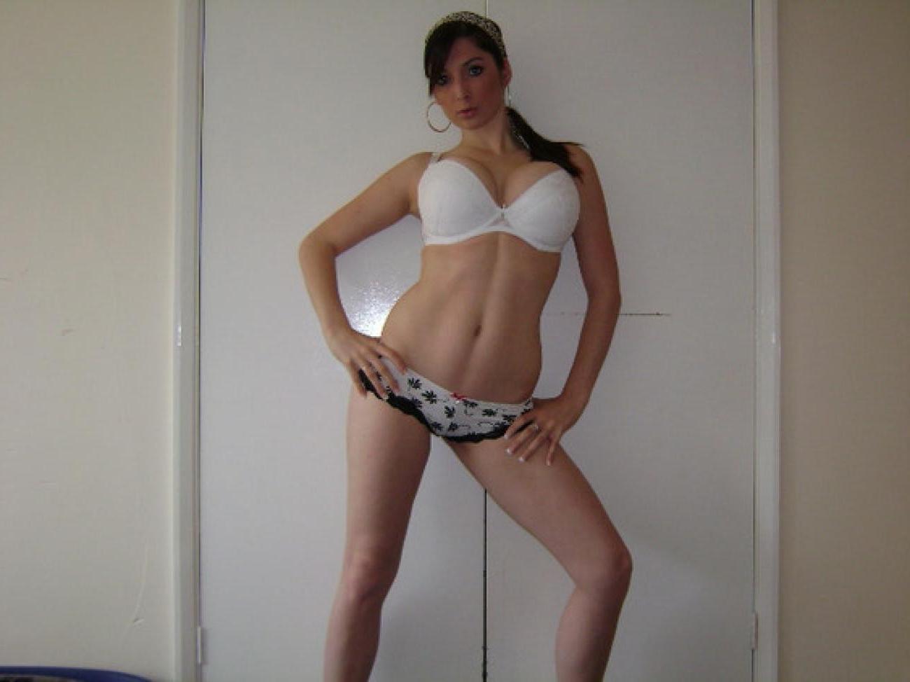15P Pictures of big breasts
