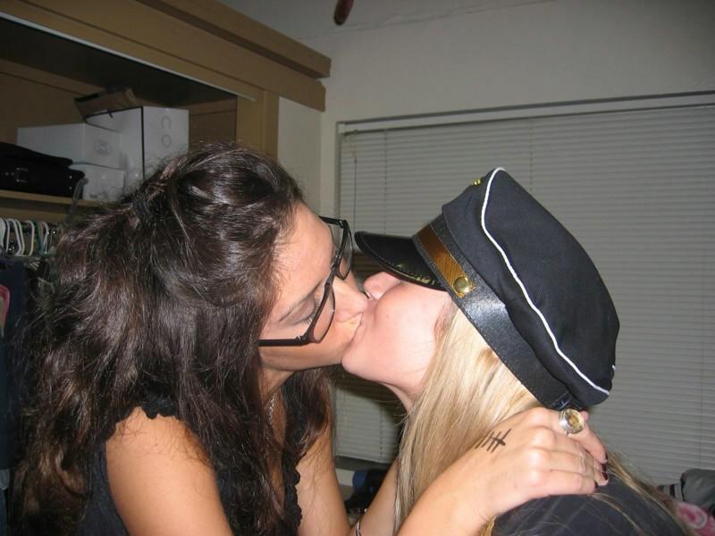 12P Horny Girlfriend Love Sucking Cock And Fucking Stupid Assholes