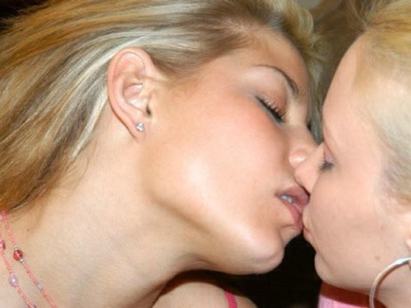 12P Horny Girlfriend Love Sucking Cock And Fucking Stupid Assholes