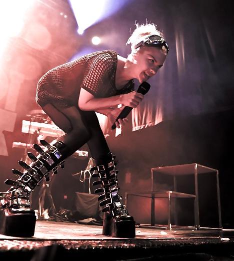 25P Hot and cute swedish singer
