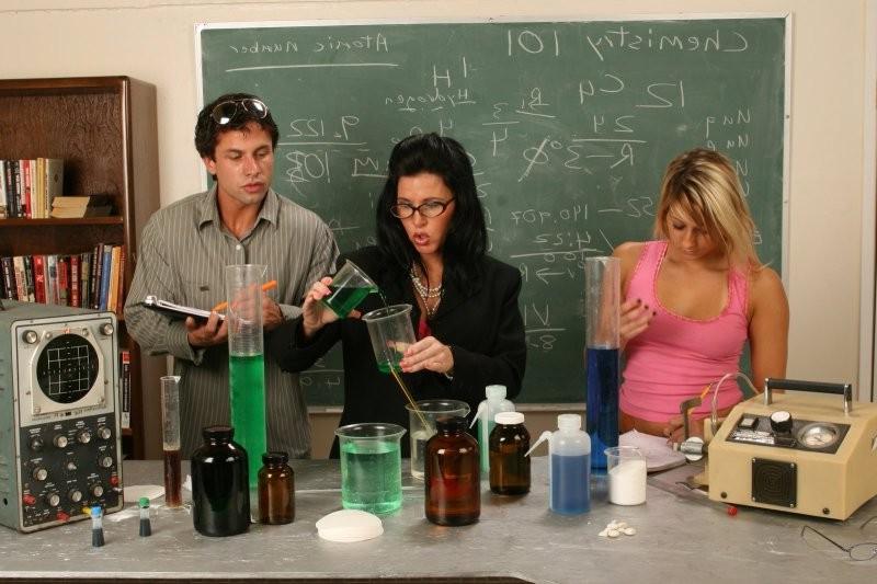 16P Sexy college professor Kendra Secrets screws her horny student to teach his hard