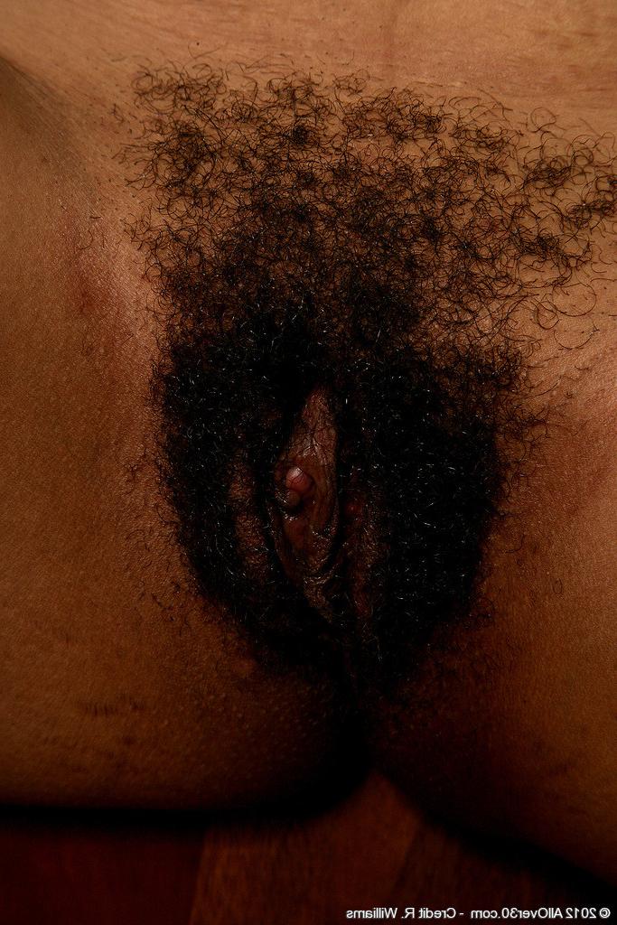 16P Exotic and hairy MILF Issabella disrobes and spreads her dark legs|Issabella|Feb