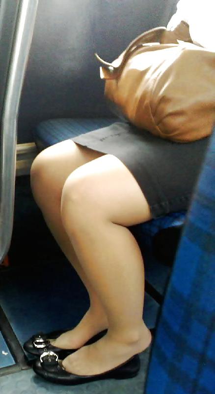 25P Mixed tights and ballerina flats.. 
