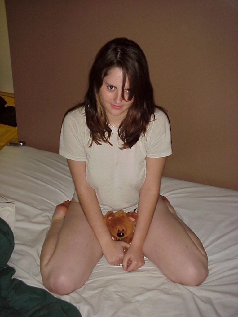 20P Hairy amateur girlfriend sucking and fucking