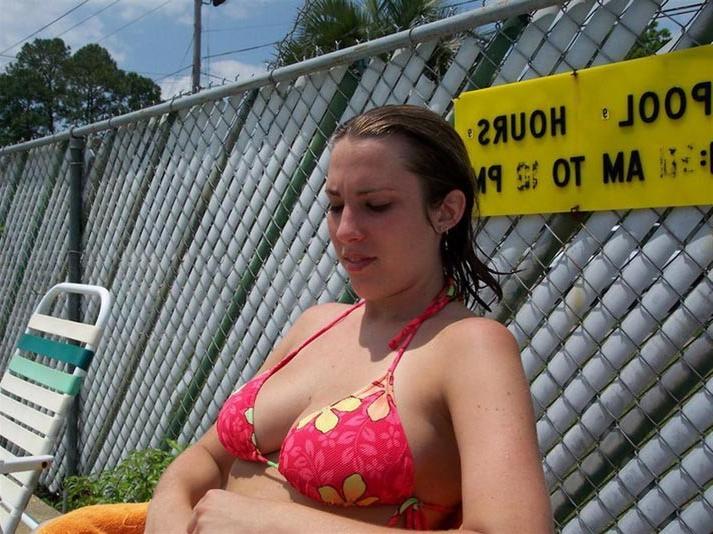 20P Amateur girlfriend sucking and facialized