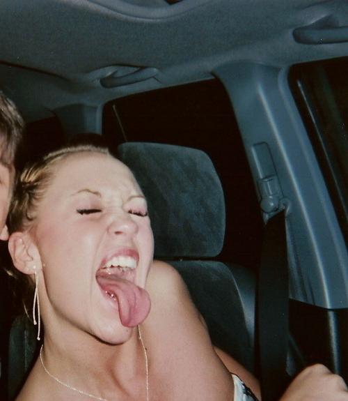 20P Cute amateur brunette girlfriend posing and sucking