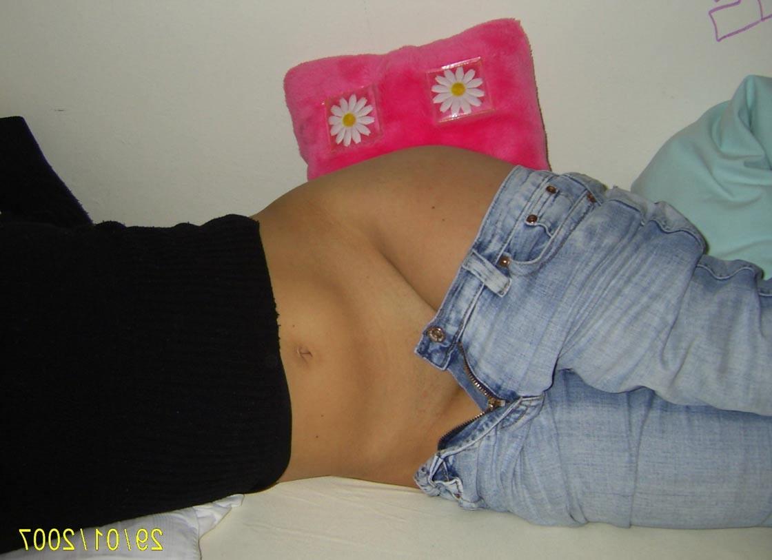 20P Awesome blonde amateur babe sucking her boyfriend's dick