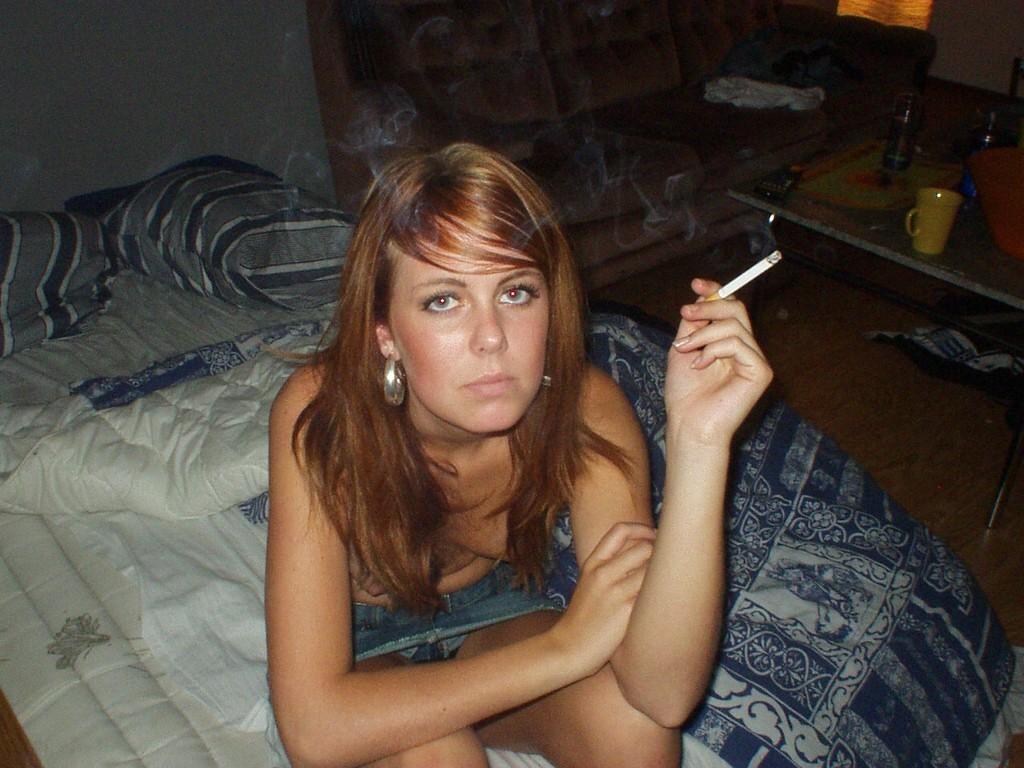 20P Cute redhead amateur babe sucking and getting fucked