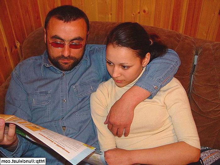 16P Older iranian man is fucing this middle-eastern cutie girl