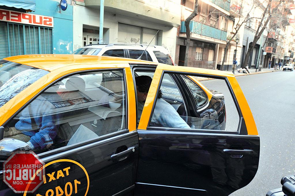 15P Innocent taxi driver is shocked when his shemale passenger sucks off her mate