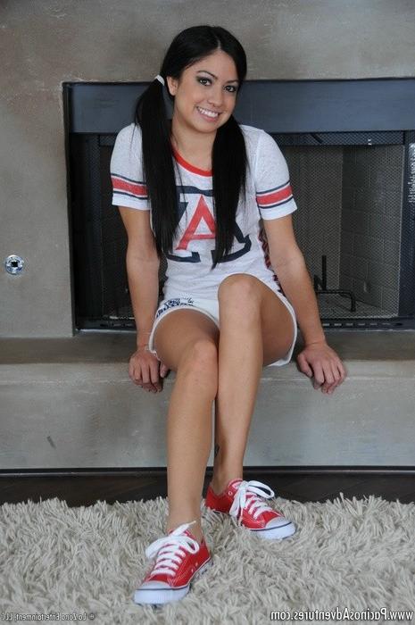 15P Cierra Spice Shows Off Shaved Snapper