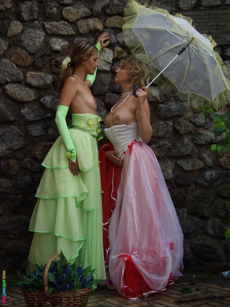 16P Lesbian exhibitionist twosome in the city
