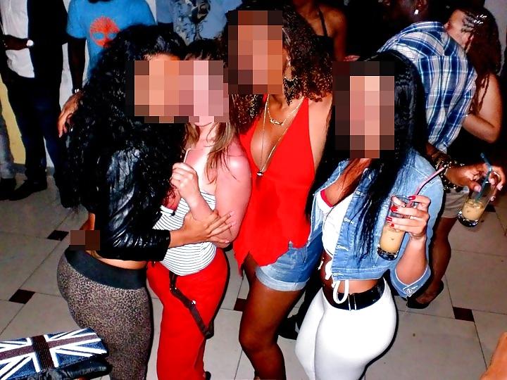 25P Some Hot Portuguese teen girls