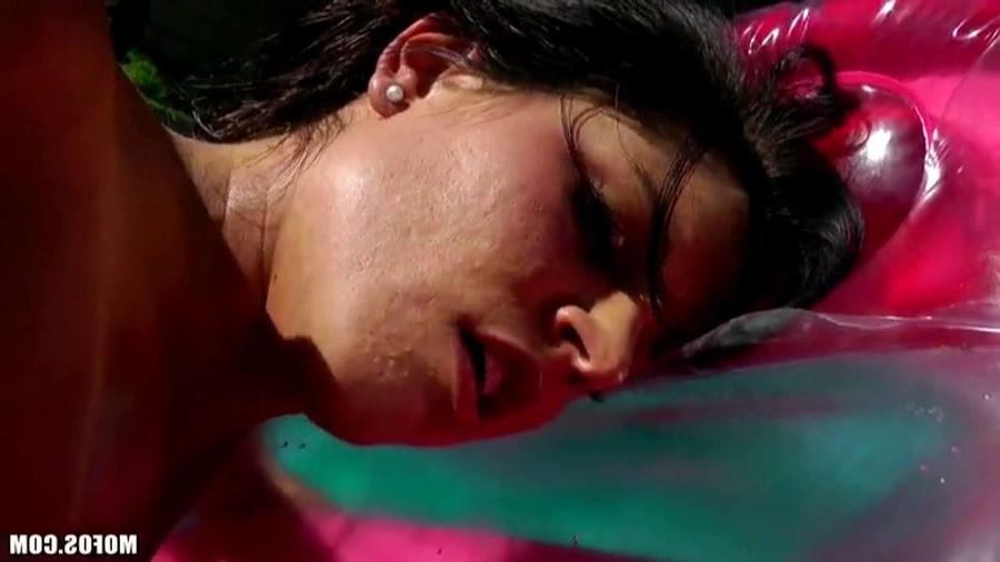 16P Sexy Missy Maze masturbates outdoors in her pool