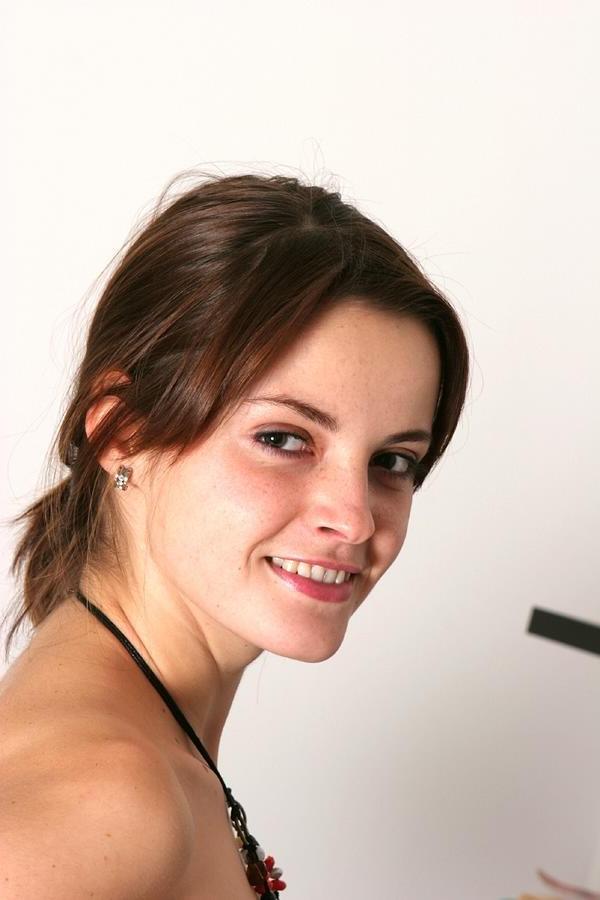 16P Mature single pussy spreading pussy for orgasm