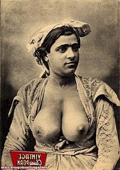 12P Ethnic vintage ladies showing their cute natural bodies