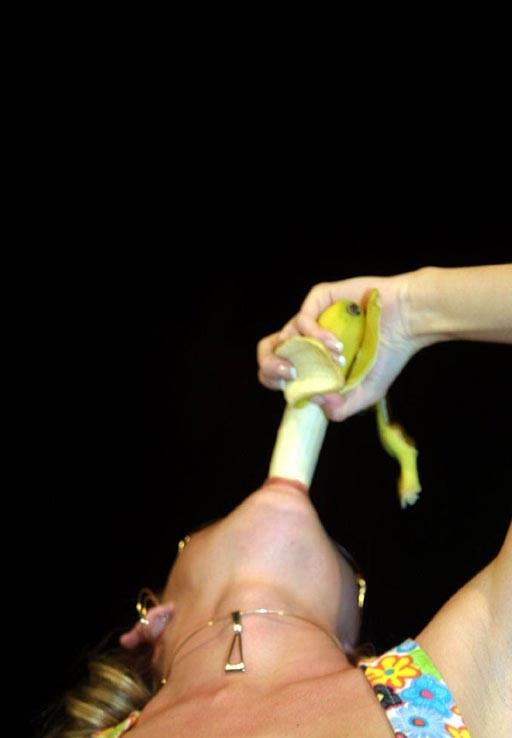 15P contest where spring break babes deepthroat banana