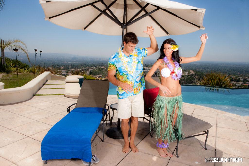 15P Sea J Raw fucking her hula dance partner in Hawaii