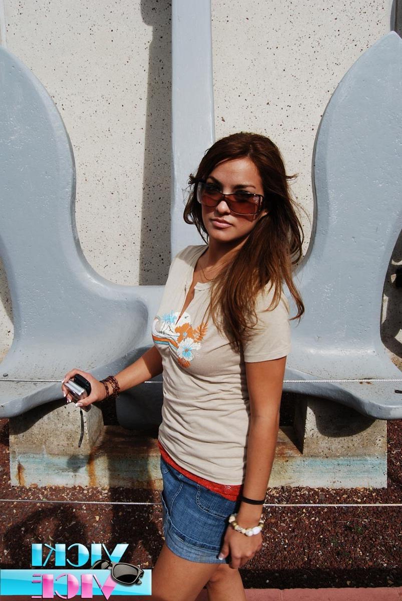 16P Candid vacation pics of teen