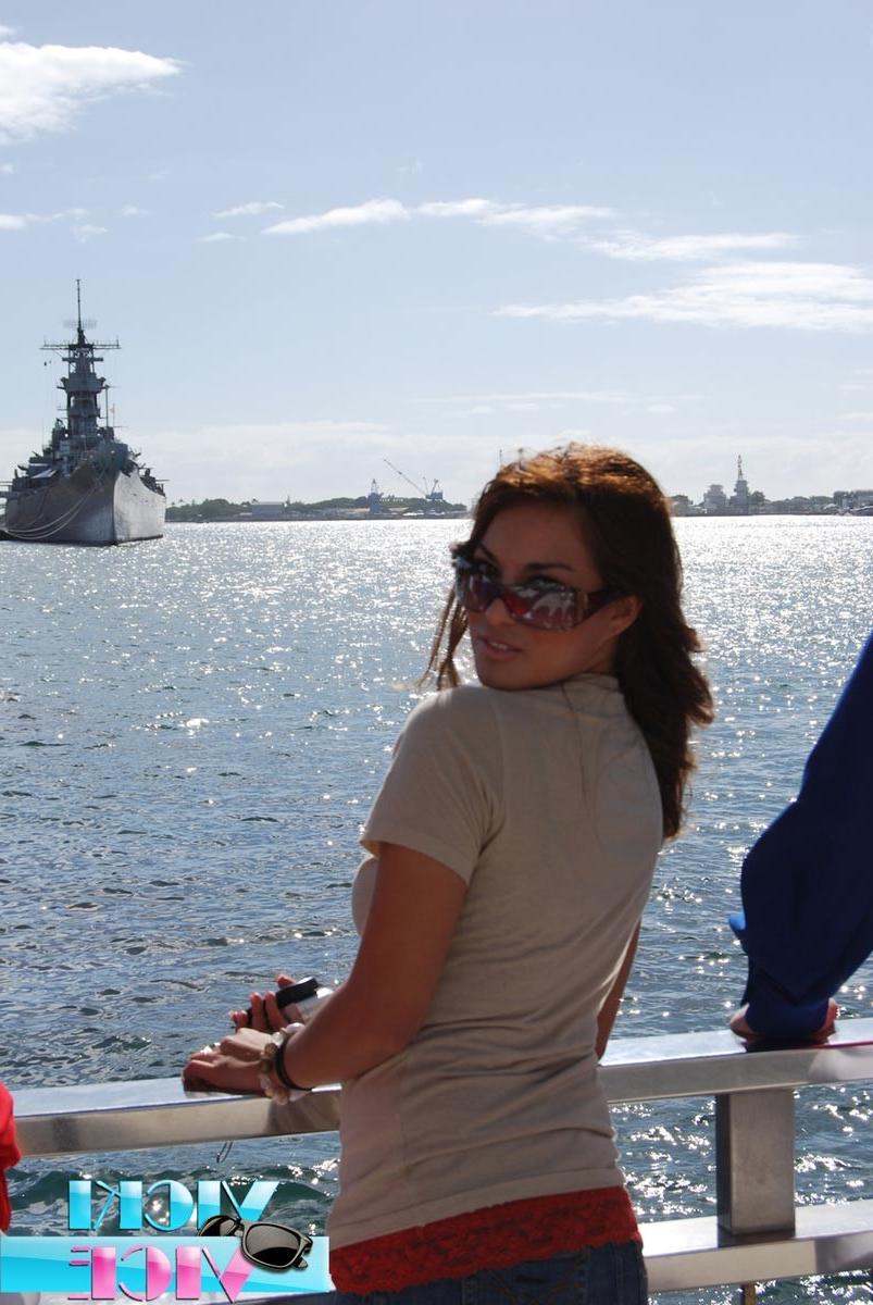 16P Candid vacation pics of teen