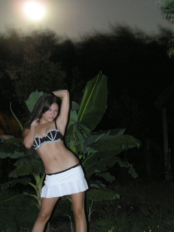 16P exotic gf in skirt