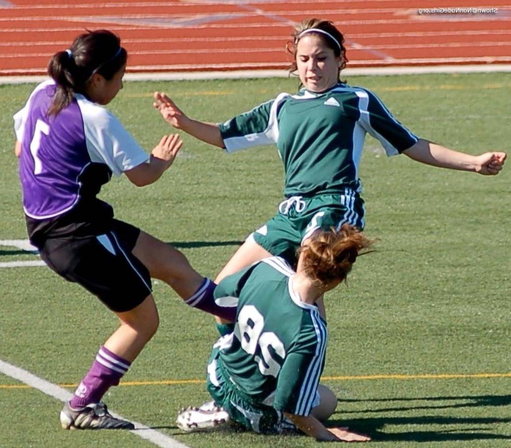 20P Teen girls playing soccer