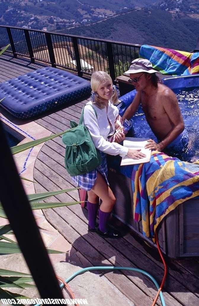 15P Hannah Harper School Chick Fucked In Rubber Pool